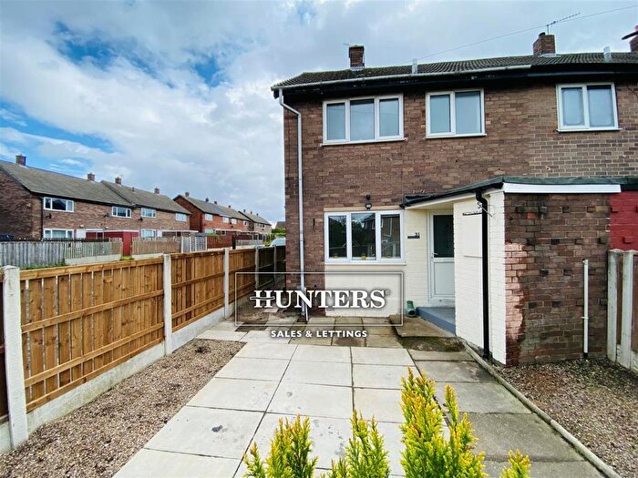 2 Bedroom Semi Detached House To Rent In Leatham Park Road, Pontefract, West Yorkshire, WF7