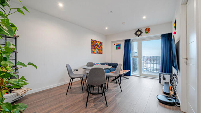 1 Bedroom Flat For Sale In London, London, E16