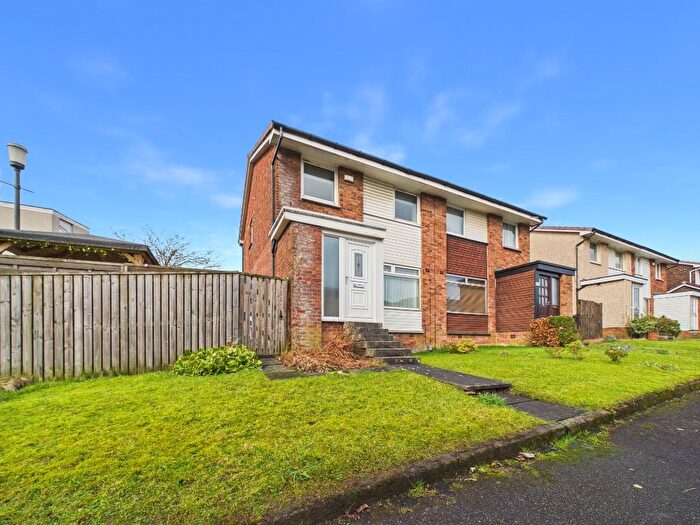 3 Bedroom Semi Detached House For Sale In Bute, St. Leonards, East Kilbride, G74