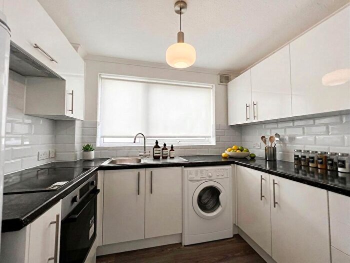 1 Bedroom Apartment To Rent In Durham Road, The Laurels, BR2