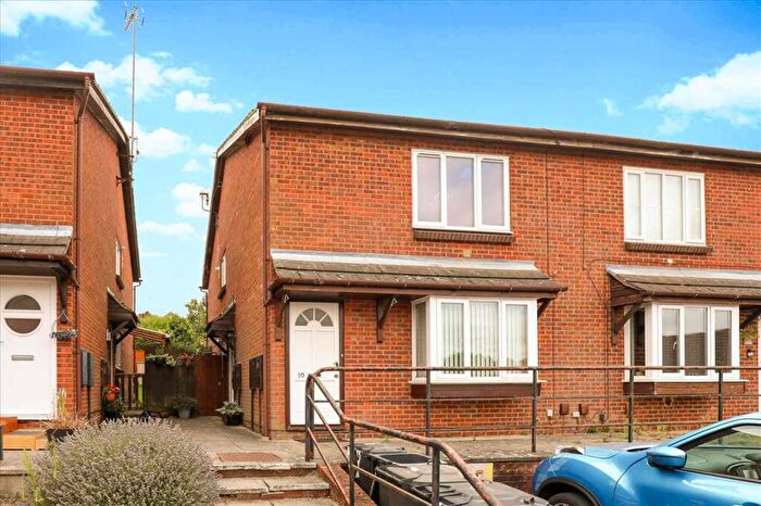 2 Bedroom Apartment For Sale In Stanley Boddington Court, Kettering, NN15