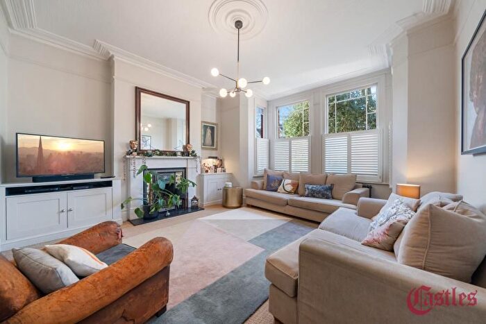 5 Bedroom Property To Rent In Warner Road, Crouch End, N8