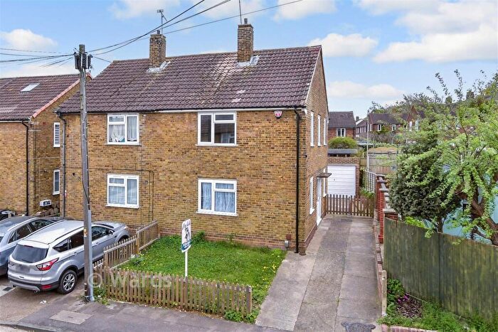 3 Bedroom Semi Detached House For Sale In Lower Twydall Lane, Twydall, Gillingham, Kent, ME8