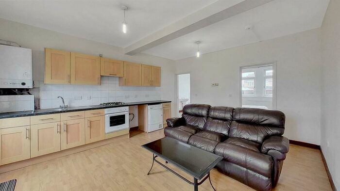 1 Bedroom Apartment To Rent In Wordsworth Avenue, Sinfin, Derby, Derbyshire, DE24