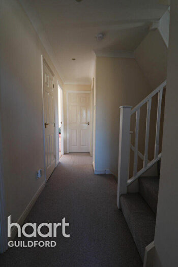 5 Bedroom Detached House To Rent In Suffolk Drive, Guildford, GU4