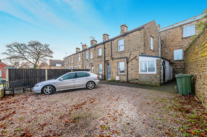 1 Bedroom End Of Terrace House For Sale In School Terrace, Clayton West, HD8