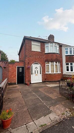 3 Bedroom Semi-Detached House To Rent In Fairbourne Road, Leicester, LE3