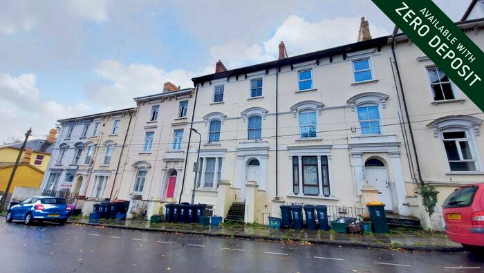 2 Bedroom Apartment To Rent In Clytha Square, Newport, NP20