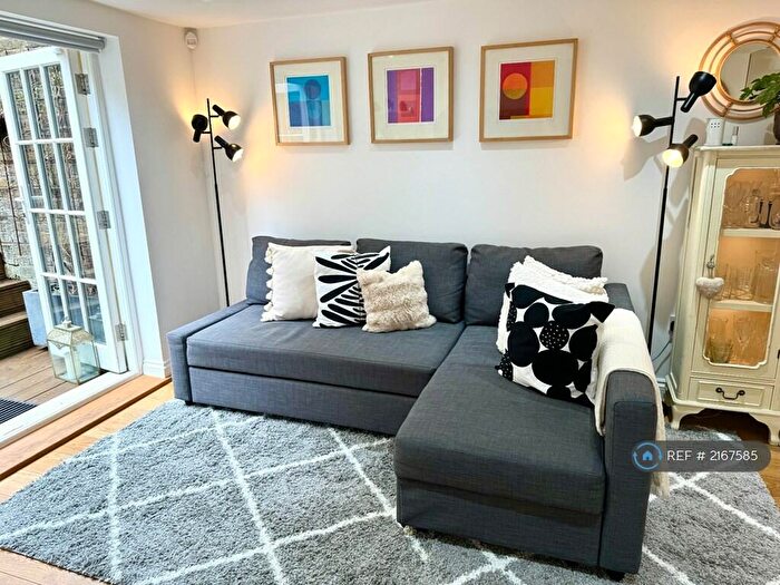 2 Bedroom Maisonette To Rent In Balfe Street, London, N1