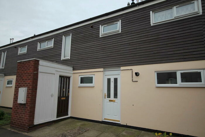 1 Bedroom Maisonette To Rent In Lismore Close, Nottingham, NG7