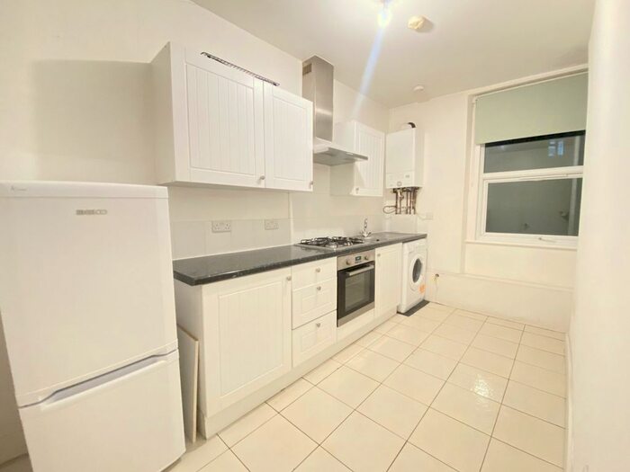 1 Bedroom Flat To Rent In Westow Hill, Crystal Palace, SE19