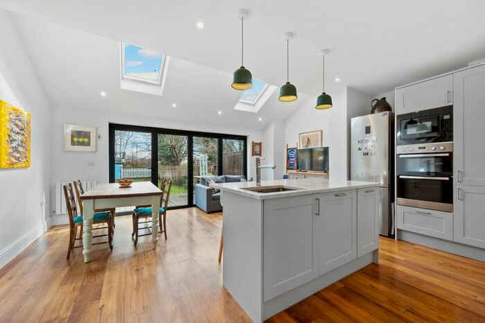 4 Bedroom Terraced House To Rent In Westway, London, SW20