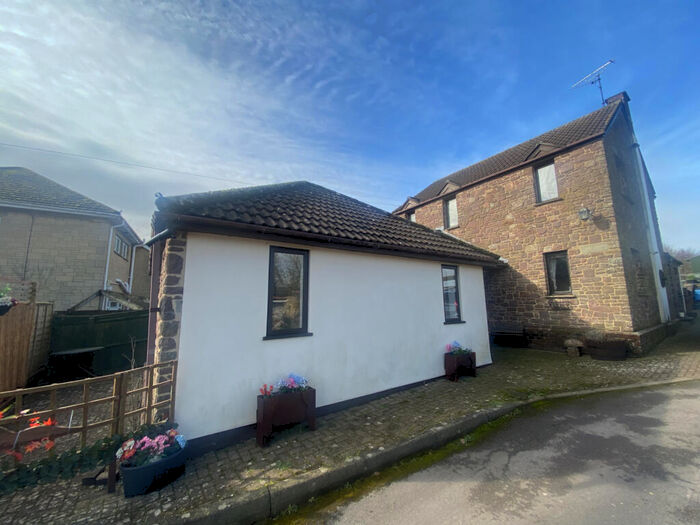 Studio To Rent In The Annexe, Thorncroft, Main Road, Alvington, GL15