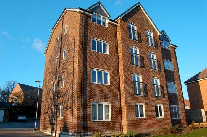 2 Bedroom Flat To Rent In Woodland Drive, New Forest Village, Leeds, LS10