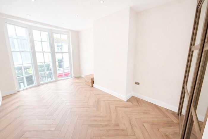 1 Bedroom Apartment To Rent In East Street, Brighton, BN1