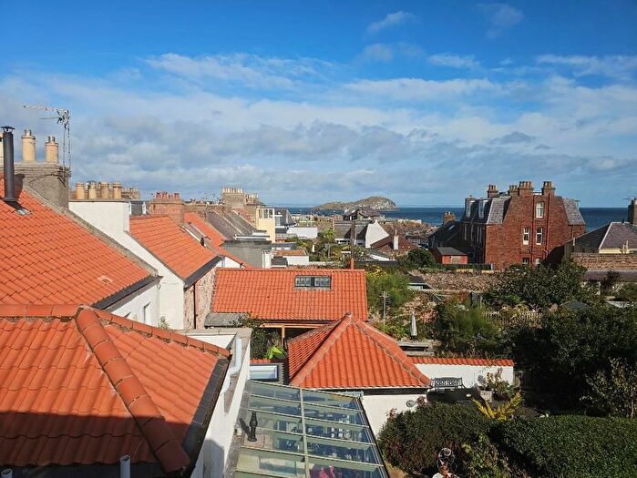 3 Bedroom Town House To Rent In Melbourne Place, North Berwick, EH39