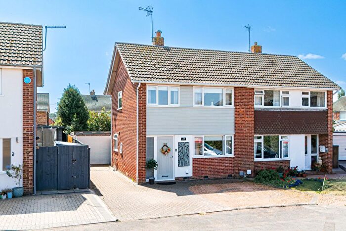 3 Bedroom Semi-Detached House For Sale In Bingley Road, Littlethorpe, Leicester, Leicestershire, LE19