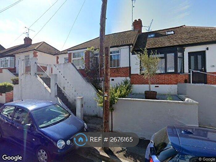 3 Bedroom Bungalow To Rent In Thomas Street, Rochester, ME1