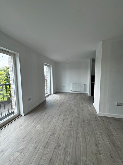 2 Bedroom Flat To Rent In Calton Village, G4
