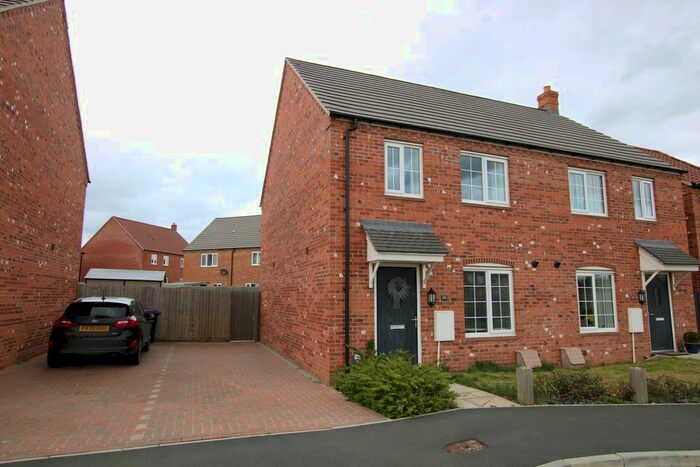 2 Bedroom Semi-Detached House For Sale In Kirk Road, Branston, LN4