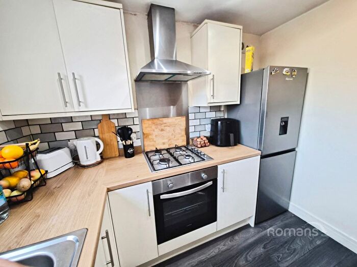 2 Bedroom Flat To Rent In Grace Court, - High Street, Burnham, SL1