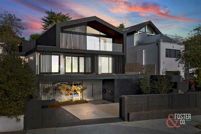 4 Bedroom House To Rent In Hill Brow, Hove, BN3