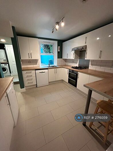 5 Bedroom Terraced House To Rent In Park Crescent Road, Brighton, BN2