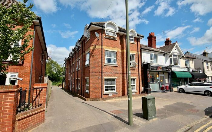 2 Bedroom Flat To Rent In Goldsworth Road, Woking, Surrey, GU21