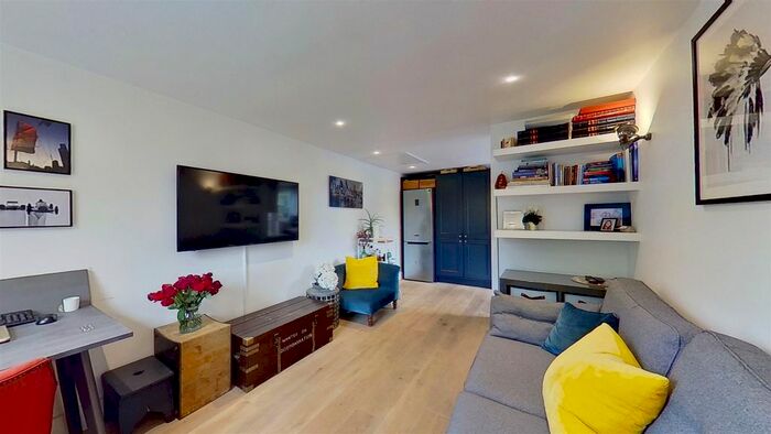 1 Bedroom Flat To Rent In Garratt Lane, London, SW17