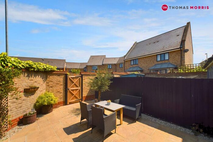 5 Bedroom Terraced House To Rent In Fox Brook, St. Neots, Cambridgeshire, PE19