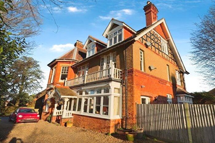 1 Bedroom Flat To Rent In Pit Farm Road, Guildford, GU1