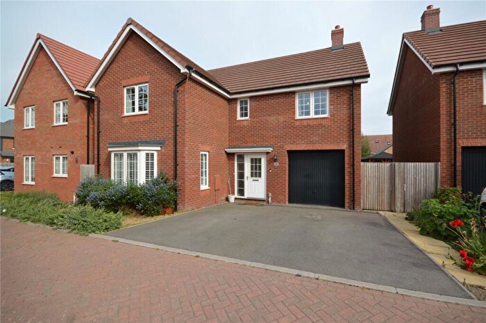 4 Bedroom Detached House For Sale In Saltburn Turn, Houghton Regis, Dunstable, Bedfordshire, LU5