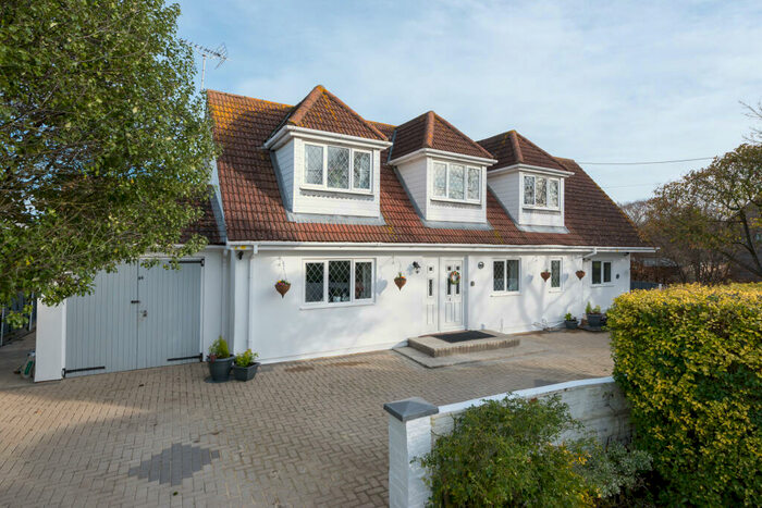 4 Bedroom Detached House For Sale In Grasmere Road, Chestfield, Whitstable., CT5