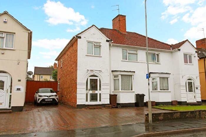 3 Bedroom Semi Detached House To Rent In Crowther Road, Wolverhampton, West Midlands, WV6