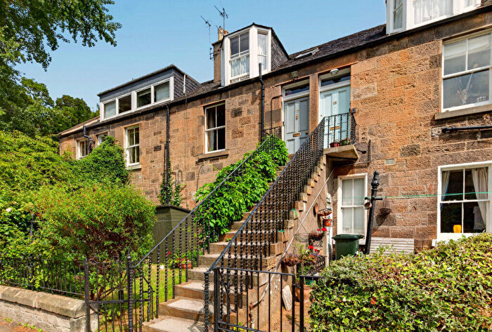 2 Bedroom Flat For Sale In Avondale Place, Edinburgh, EH3