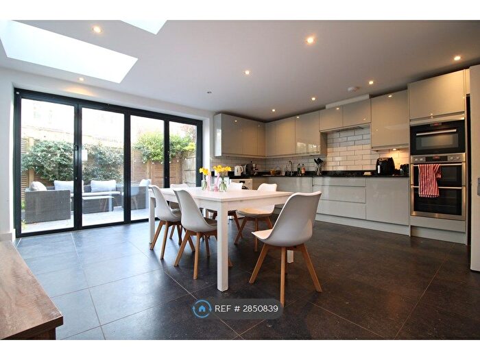 5 Bedroom End Of Terrace House To Rent In Culmstock Road, London, SW11