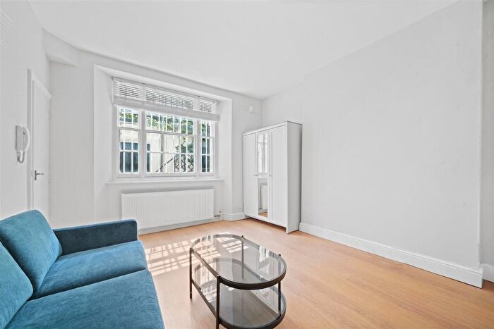 Studio To Rent In St. Georges Drive, London, SW1V