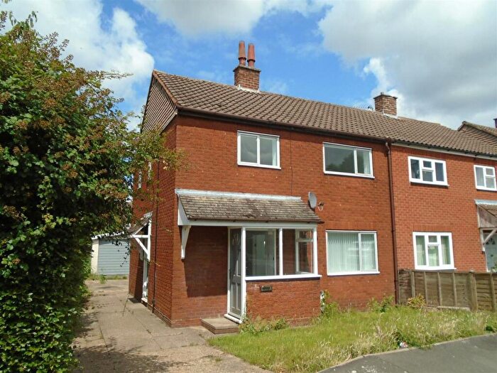 3 Bedroom Semi-Detached House For Sale In Queens Way, Hurley, CV9