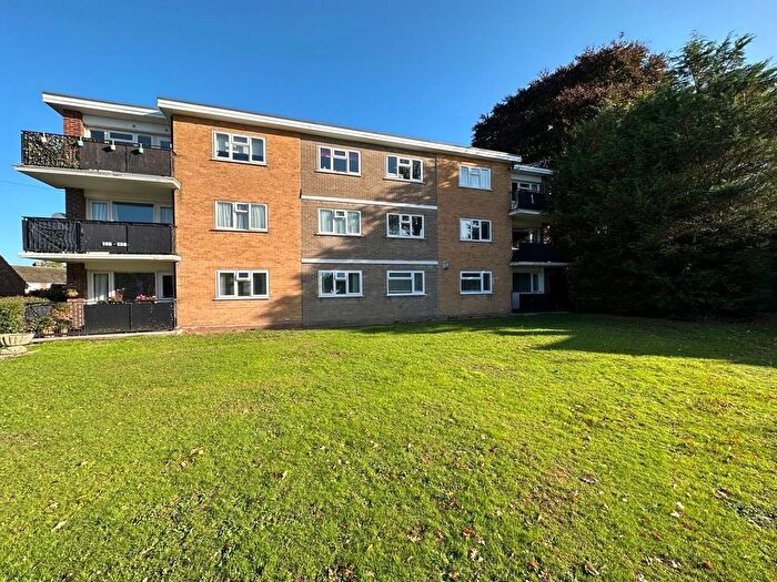 2 Bedroom Flat To Rent In St. Johns Close, Knowle, Solihull, B93