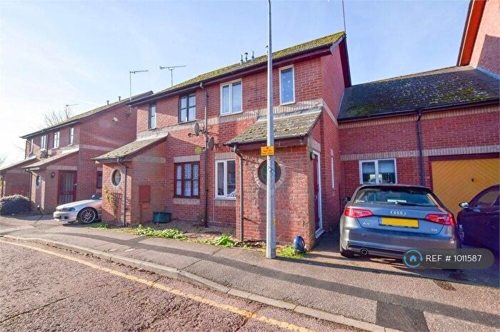 3 Bedroom Terraced House To Rent In Chiltern Close, Colchester, CO1