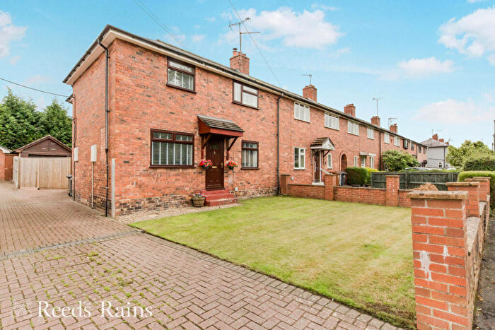 3 Bedroom End Of Terrace House For Sale In Crescent Road, Congleton, Cheshire, CW12