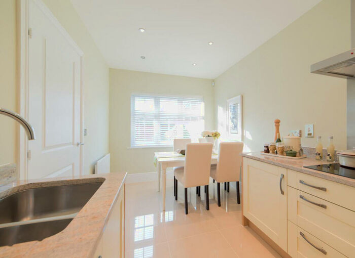 3 Bedroom End Of Terrace House For Sale In Pirelli Close Castle Donington Derby, DE74