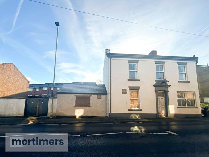 4 Bedroom Detached House For Sale In Livesey Branch Road, Blackburn, Lancashire, BB2