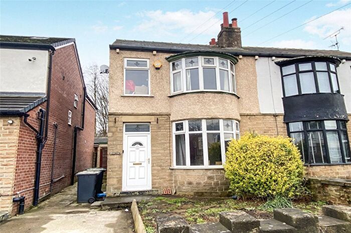 3 Bedroom Semi-Detached House For Sale In Ravensthorpe Road, Dewsbury, WF12