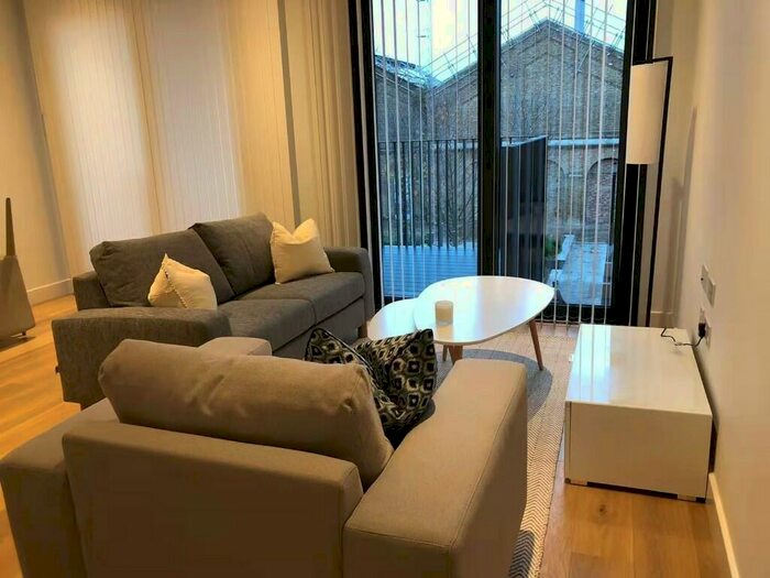 1 Bedroom Flat To Rent In Barracks Court, Major Draper Street, London, SE18