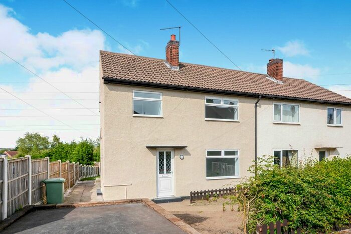 3 Bedroom Semi-Detached House To Rent In Somerset Drive, Brimington, Chesterfield, S43