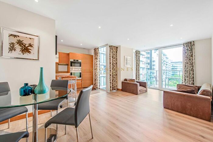 2 Bedroom Apartment For Sale In Horace Building, Queenstown Road, London, SW11