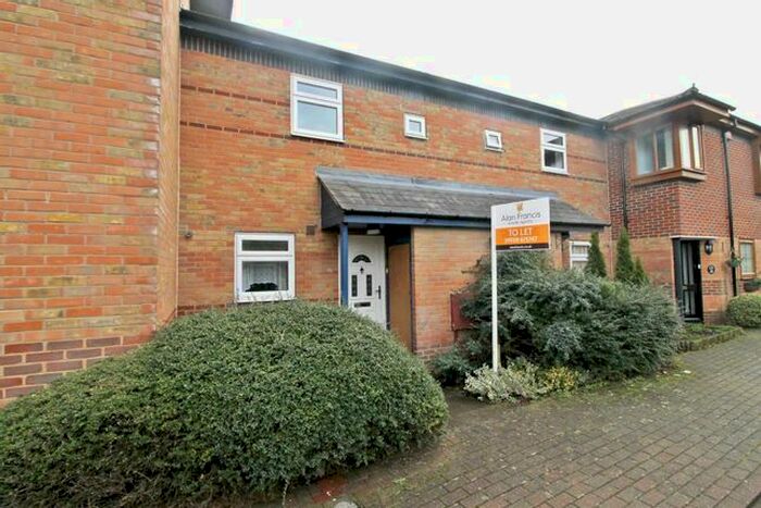 2 Bedroom End Of Terrace House To Rent In Ellesborough Grove, Two Mile Ash, Milton Keynes, MK8