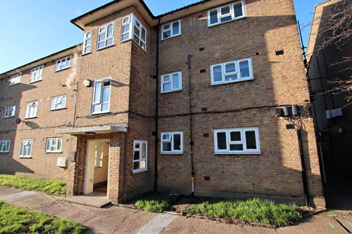 1 Bedroom Flat To Rent In Braintree Road, Dagenham, RM10