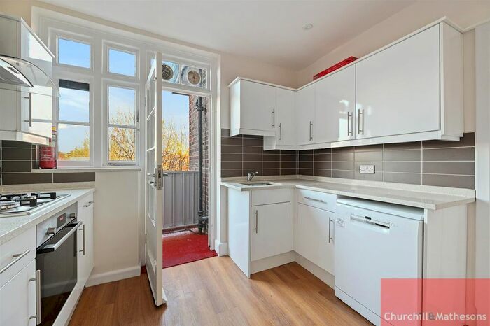 2 Bedroom Flat To Rent In Bromyard Avenue, Acton, W3